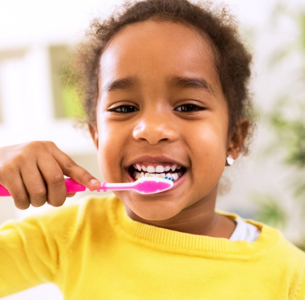 ¿Cómo prevenir las caries en los niños?